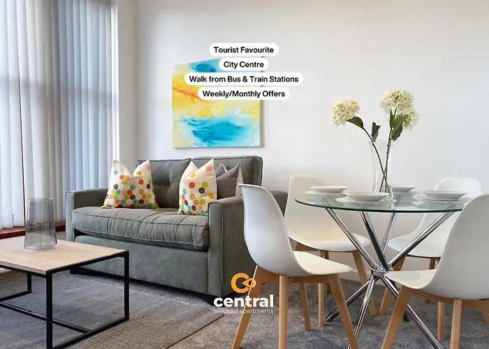 Central Serviced Apartments - 1 Bedroom - Walk Away From Main Attractions - Parking Available - Close To Bus And Train Station - Easy Access To City Centre - Wi-Fi - Fully Equipped - Monthly-Weekly Stay Offers