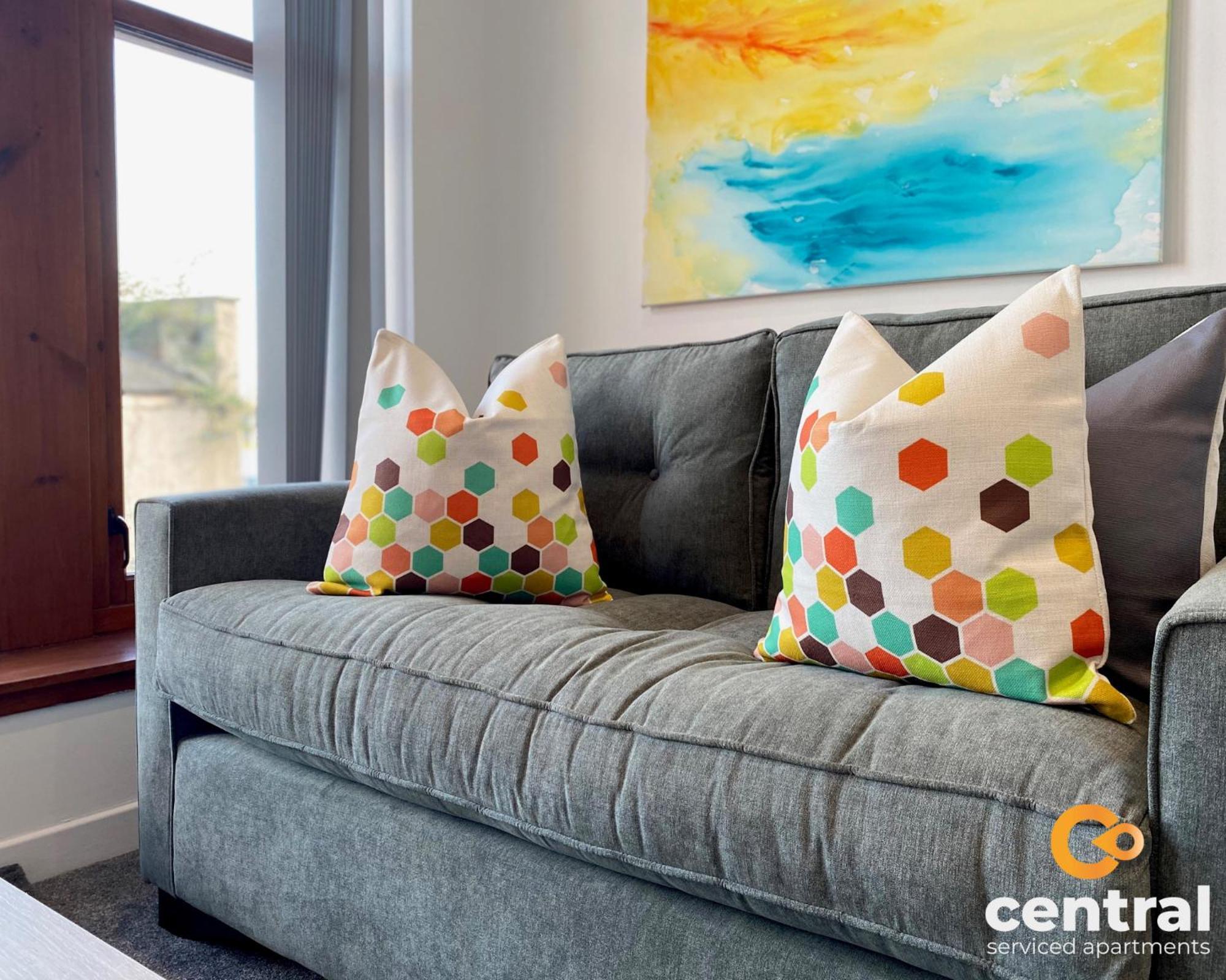 Serviced Apartments: City-center Comfort With Parking & Wi-fi Apartment Dundee