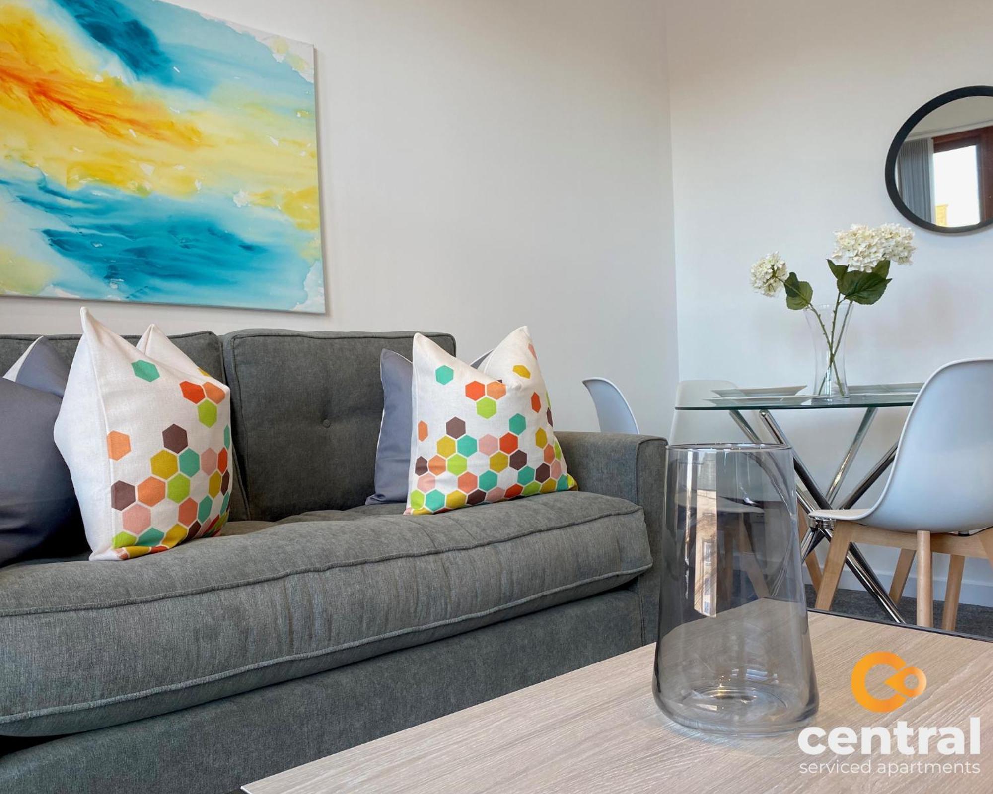 Apartment Serviced Apartments: City-center Comfort With Parking & Wi-fi